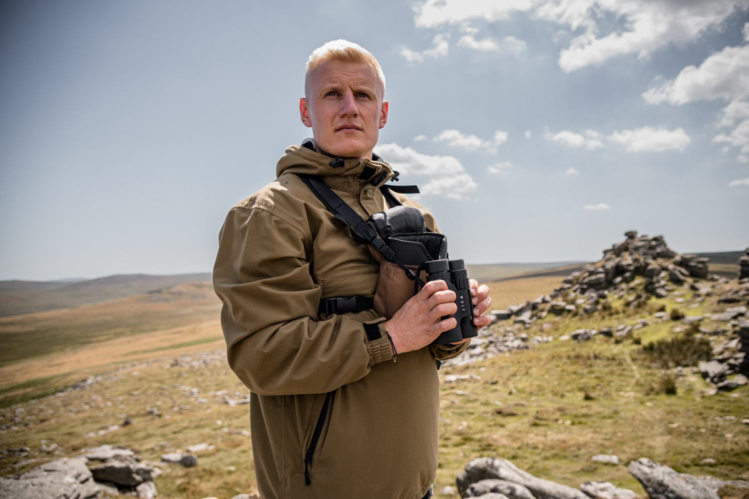 WIN A: WULF Avenger 8x42 1200m Laser Rangefinding Binocular