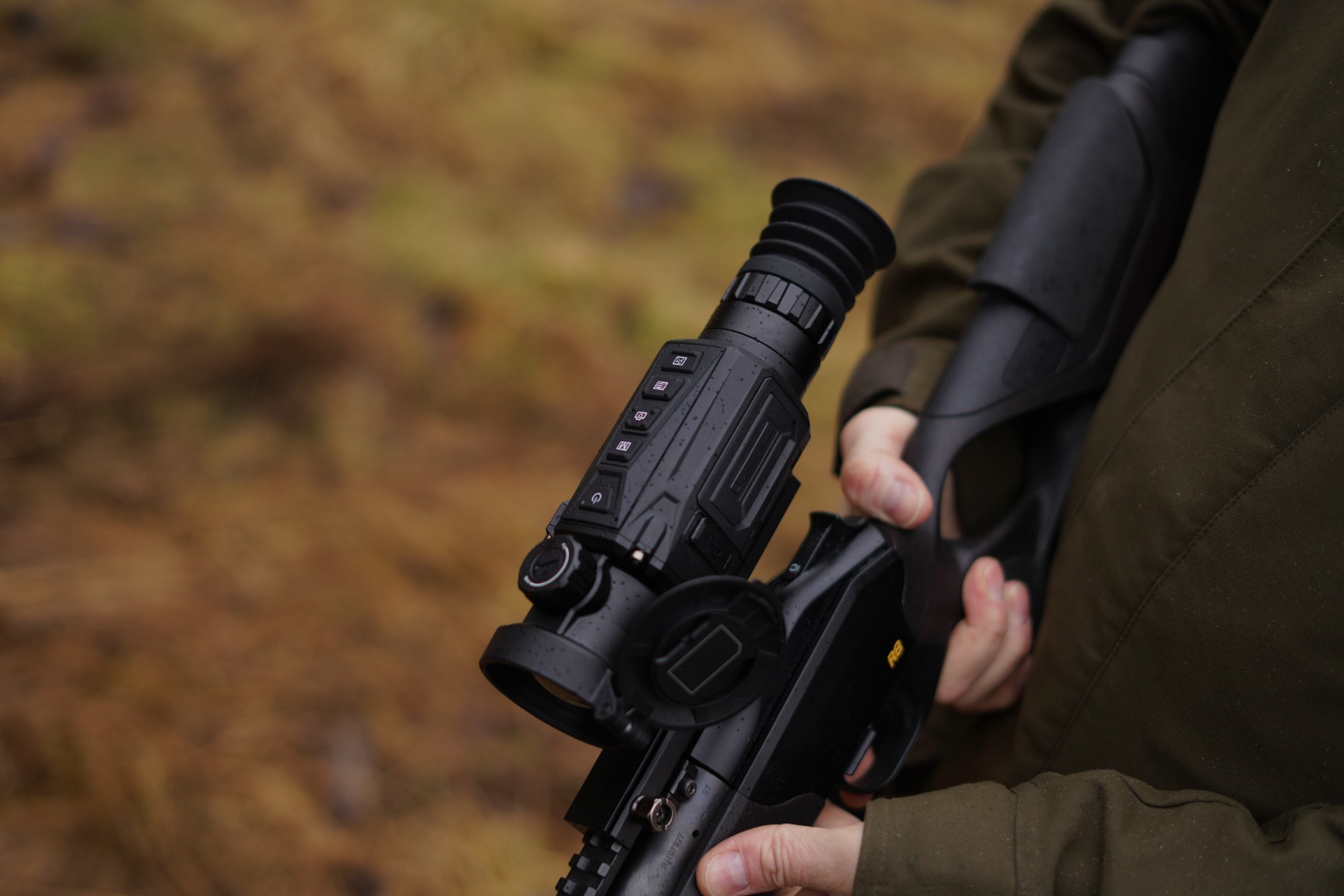 HIKMICRO Thunder 2.0 TH35 3.0x 35mm 20mK 384×288px 12µm Smart Thermal Weapon Scope with Rail