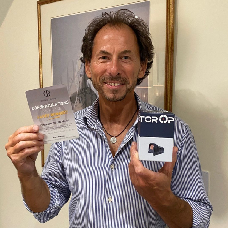 WIN A: Vector Frenzy 1x17x24 Red Dot 3MOA IP6 (TEK)