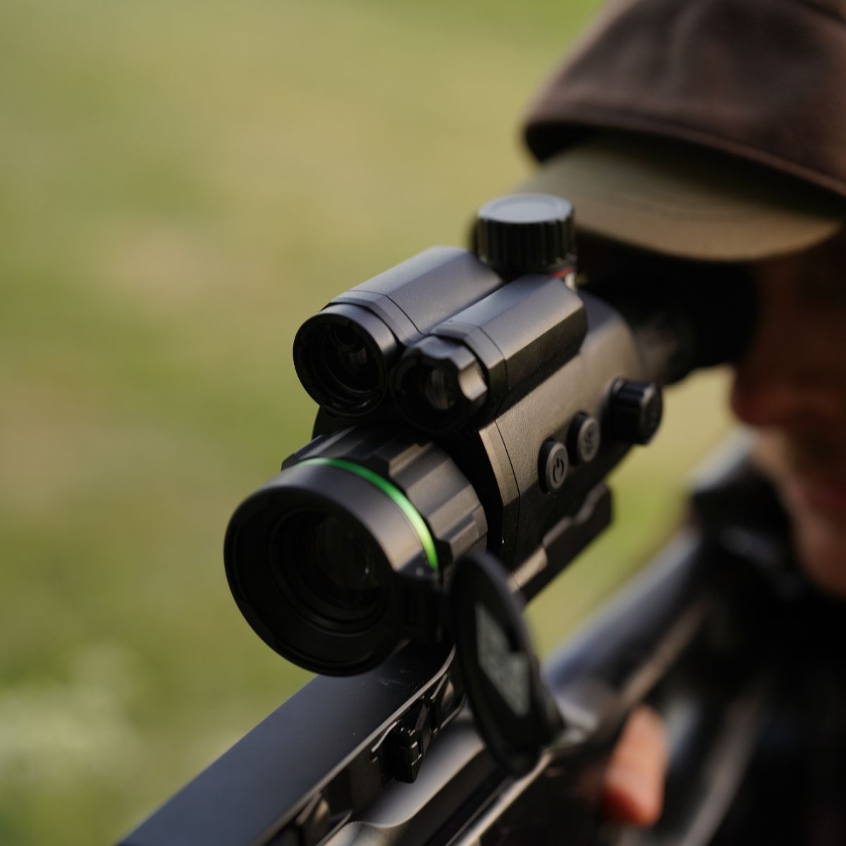 HIKMICRO HM-C32F Cheetah LRF Night vision Front Clip-On (w/40mm, 50mm or 60mm Scope Adaptor)