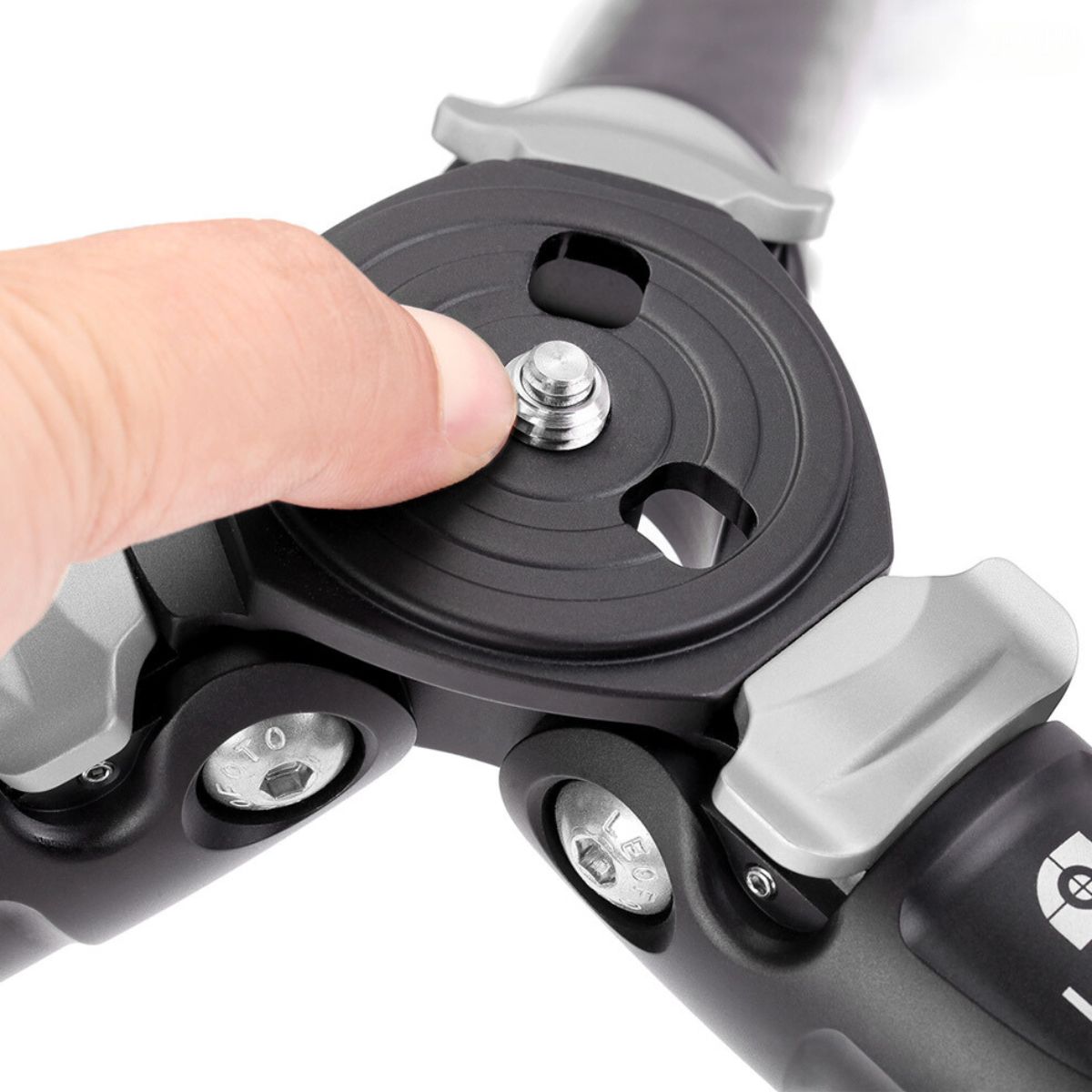 Leofoto Ranger LS-223C 10x Layer Carbon Fibre Mini Compact Tripod