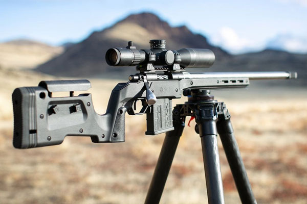 MDT XRS Howa 1500 / Weatherby Vanguard SA (Requires MDT Poly/Poly-Metal Mag) Right Hand Chassis System - Black
