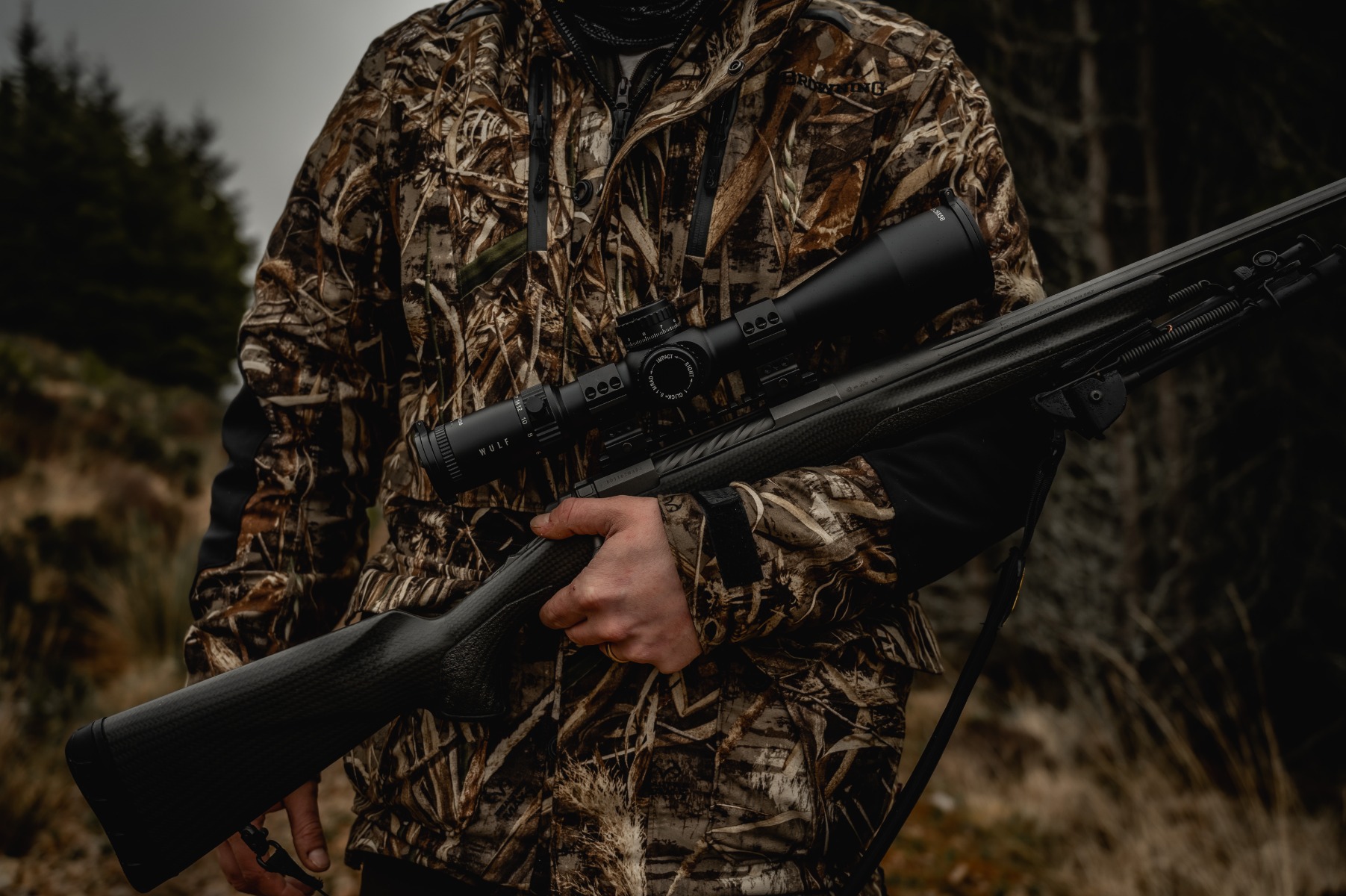 WULF Defender 4.8-26x56 FFP Illuminated W-MIL3 ZTL 0.1 MRAD Rifle Scope Lifestyle photo 4